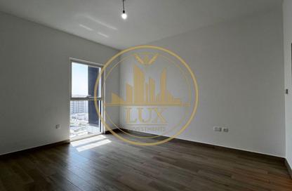 Apartment - 3 Bedrooms - 4 Bathrooms for sale in Waters Edge - Yas Island - Abu Dhabi