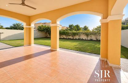 Villa - 5 - 5 for rent in Jumeirah Park - Dubai Villa - 5 - 5 for rent in Jumeirah Park - Dubai