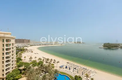 Apartment - 4 Bedrooms - 5 Bathrooms for rent in Al Sultana - Shoreline Apartments - Palm Jumeirah - Dubai