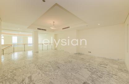 Apartment - 4 Bedrooms - 5 Bathrooms for rent in Al Sultana - Shoreline Apartments - Palm Jumeirah - Dubai