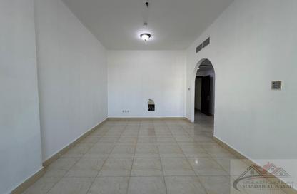 Apartment - 2 Bedrooms - 2 Bathrooms for rent in Al Hafeet Tower 7 - Al Nahda - Sharjah
