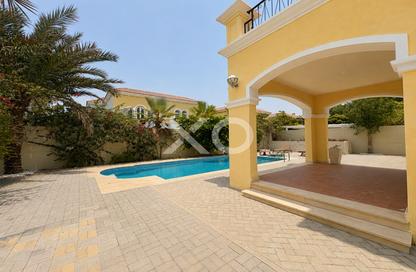 Villa - 3 Bedrooms - 4 Bathrooms for rent in District 7 - Jumeirah Park - Dubai