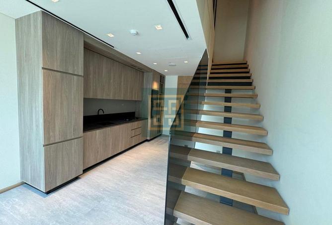 73842405 - Property Image 2