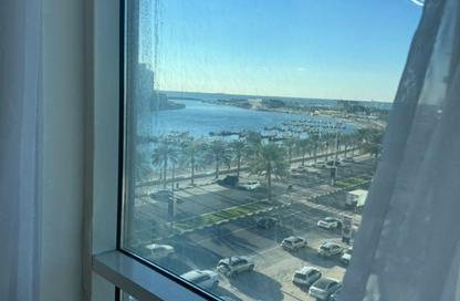 Apartment - Studio - 1 Bathroom for rent in Al Khan Corniche - Al Khan - Sharjah