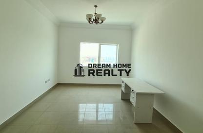 Apartment - 1 Bedroom - 2 Bathrooms for rent in Hend Tower - Al Taawun Street - Al Taawun - Sharjah