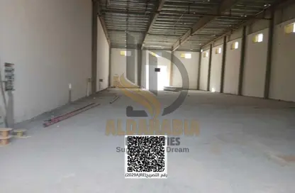 Warehouse - Studio - 2 Bathrooms for rent in Umm Al Thuoob - Umm Al Quwain