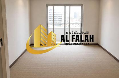 Business Centre - Studio - 2 Bathrooms for rent in Rolla Square - Rolla Area - Sharjah