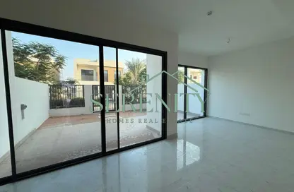 تاون هاوس - 2 غرف نوم - 3 حمامات للايجار في فيلات ماربيلا الثانية - ماربيا - ميناء العرب - راس الخيمة - رأس الخيمة