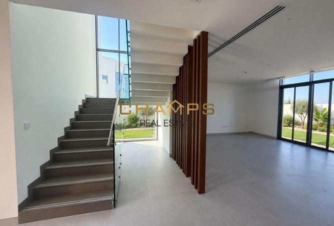 Exclusive Saadiyat Address | Single Row | Dunes