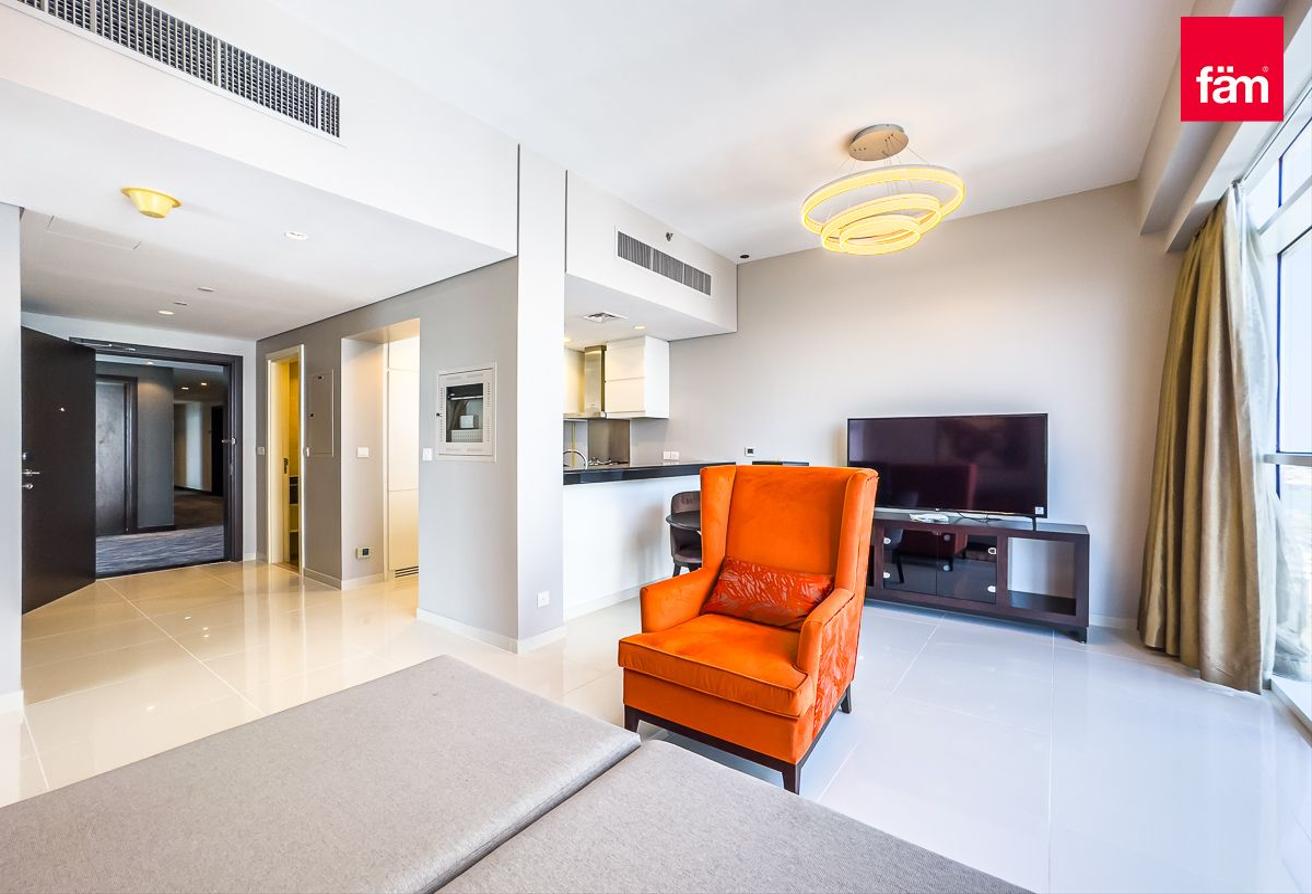 1 Bedroom | Corner Unit | Golf and Sunset View photo 7
