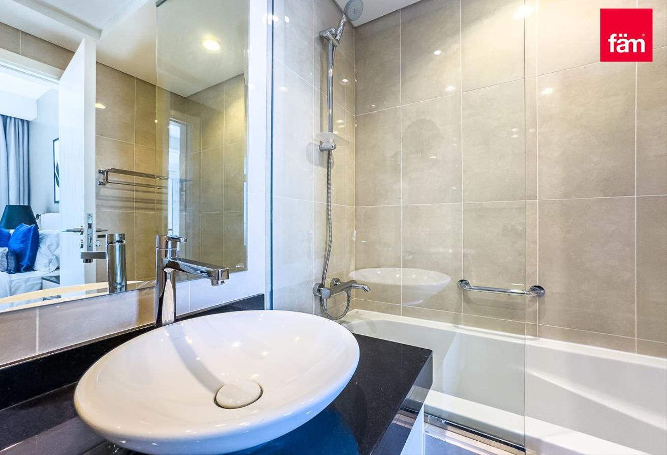 1 Bedroom | Corner Unit | Golf and Sunset View photo 15