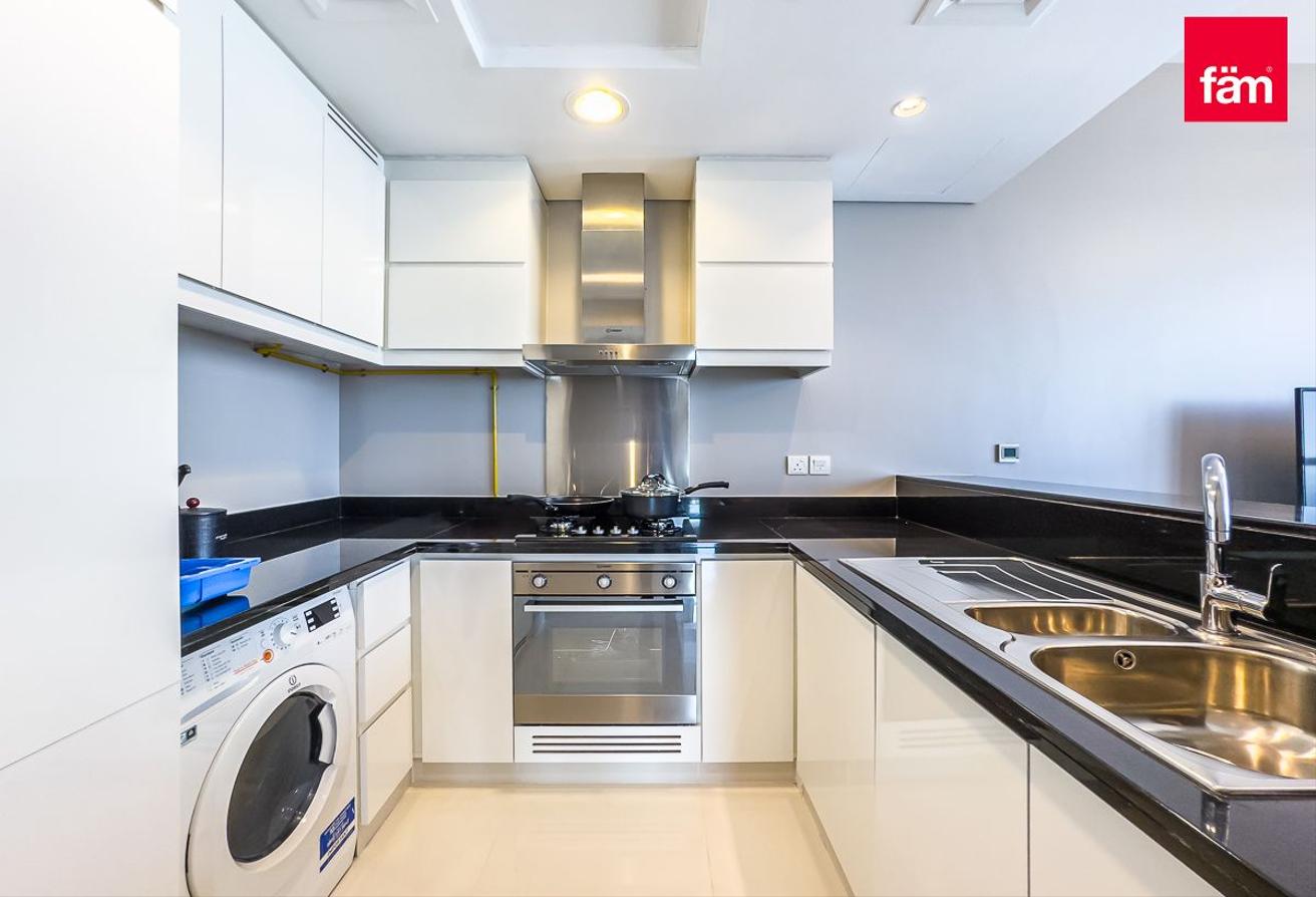 1 Bedroom | Corner Unit | Golf and Sunset View photo 5
