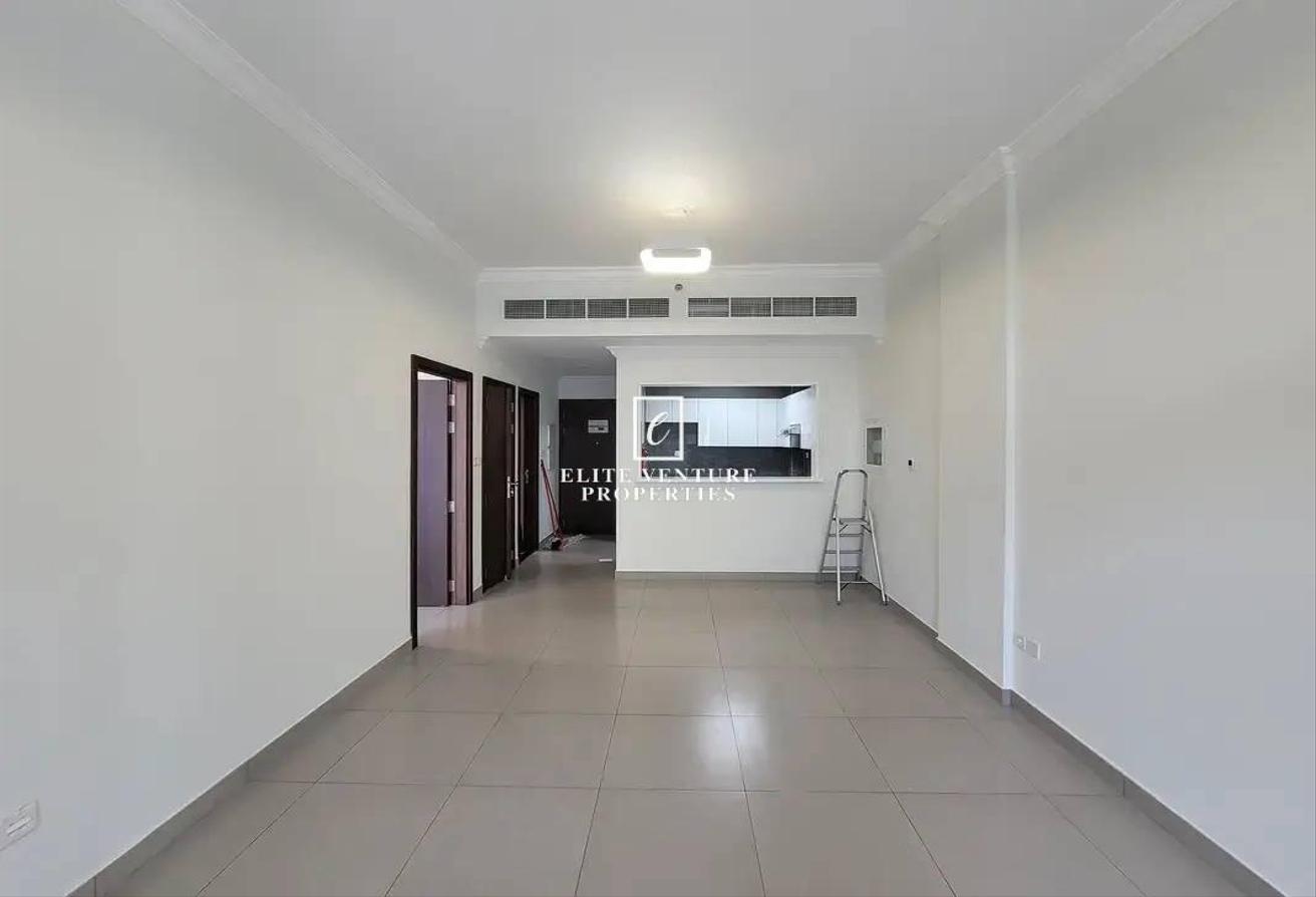 POOL VIEW | MODERN 1-BHK | SPACIOUS | PRIME LOCATI photo 8