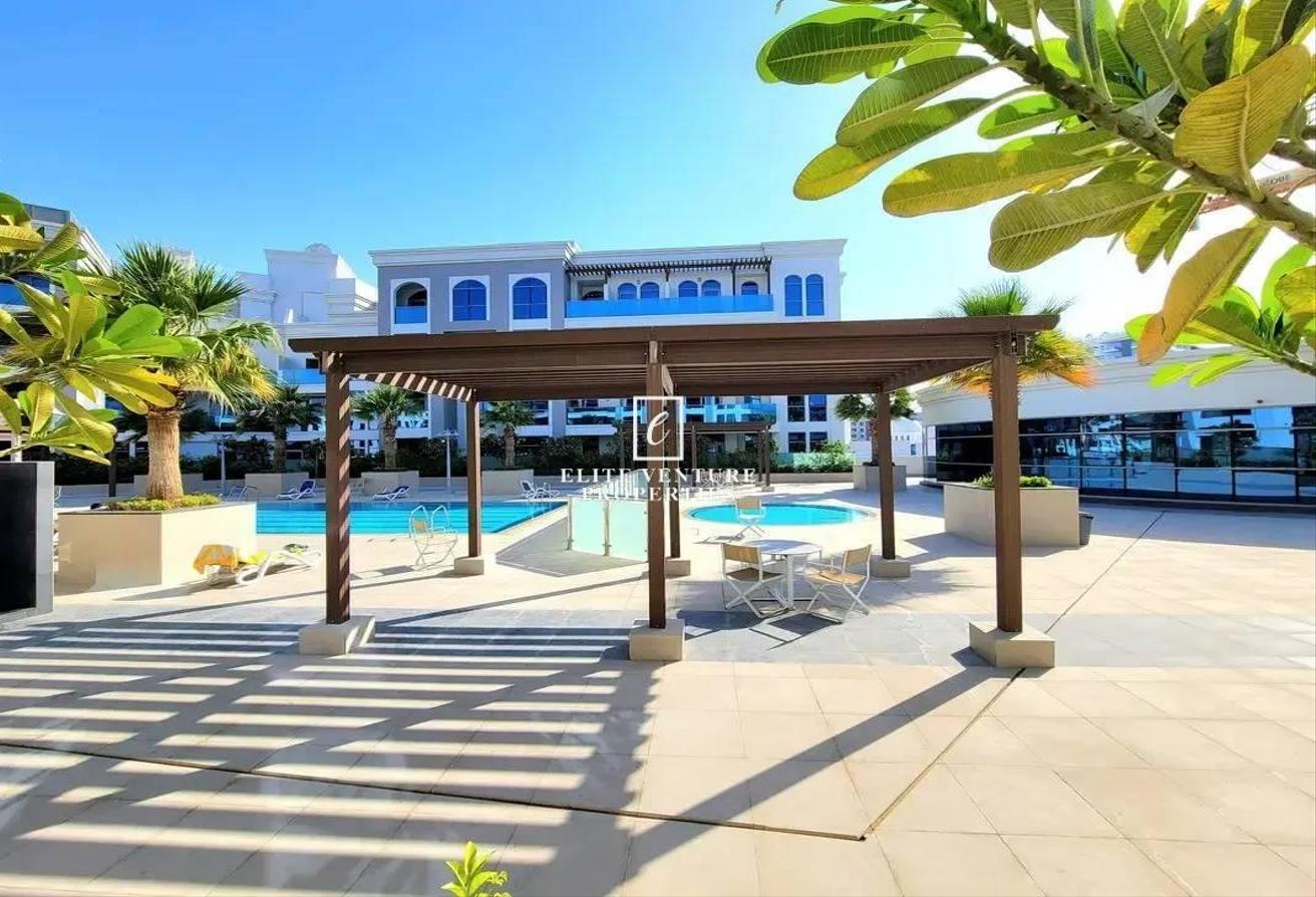 POOL VIEW | MODERN 1-BHK | SPACIOUS | PRIME LOCATI photo 16