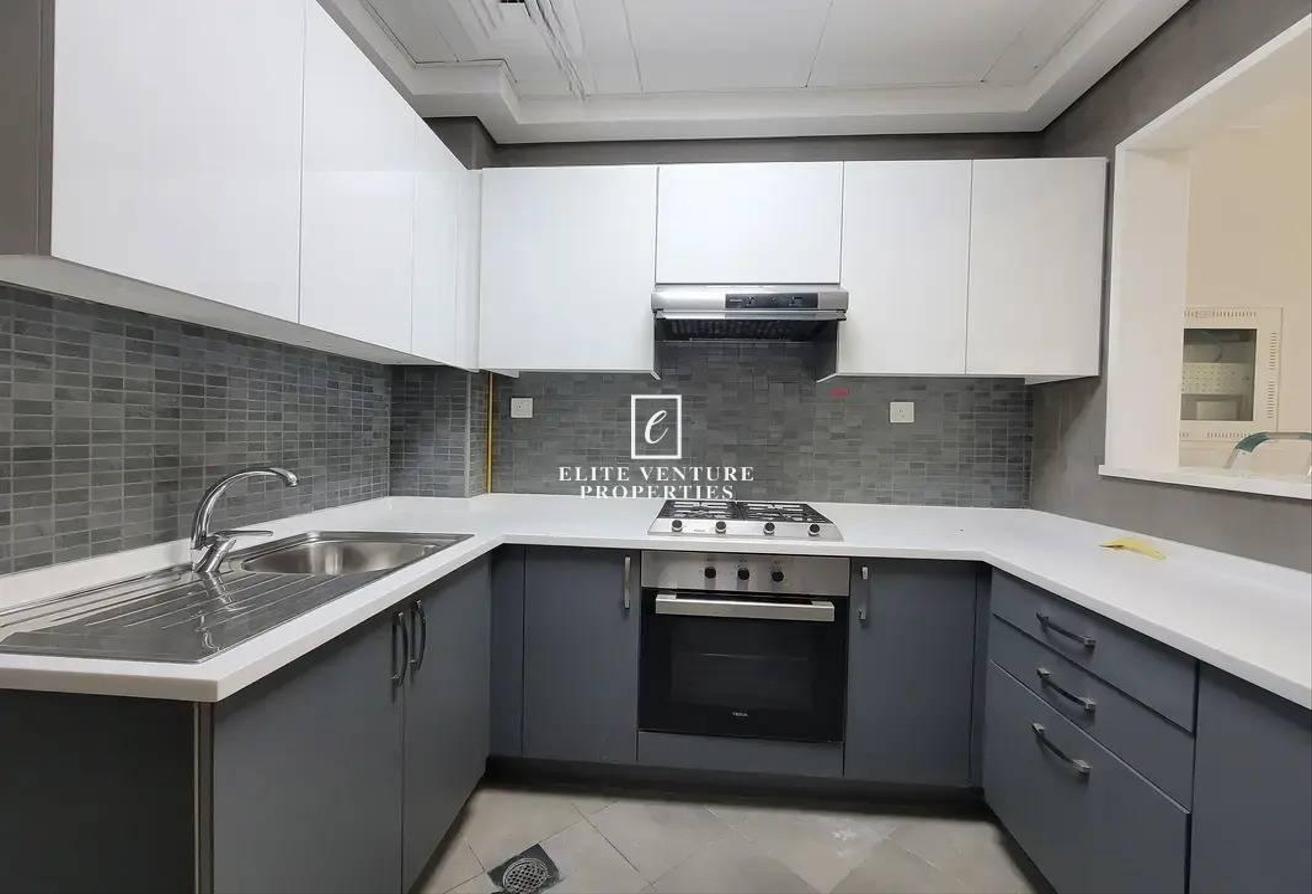 POOL VIEW | MODERN 1-BHK | SPACIOUS | PRIME LOCATI photo 9