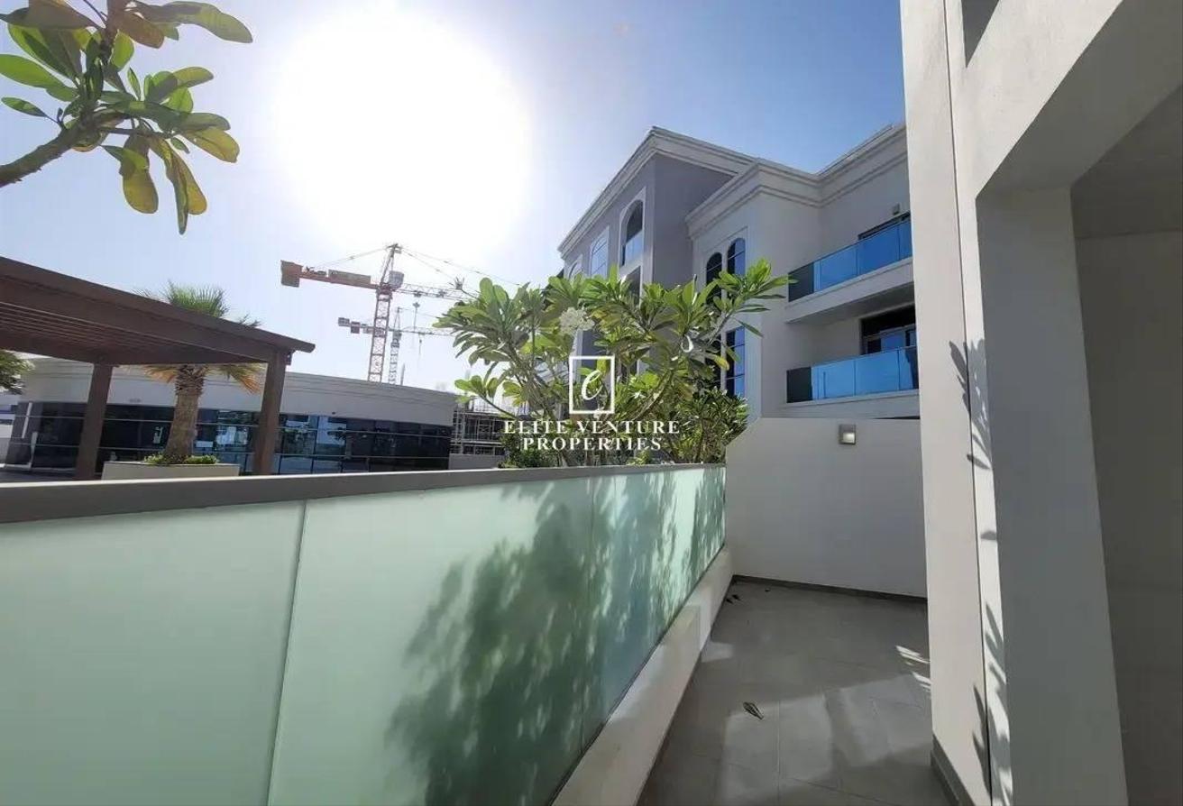 POOL VIEW | MODERN 1-BHK | SPACIOUS | PRIME LOCATI photo 15