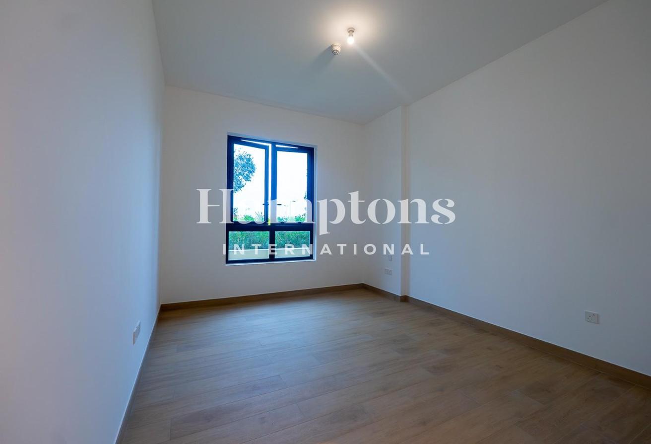 Ground Floor | Amazing Views | Unfurnished photo 9