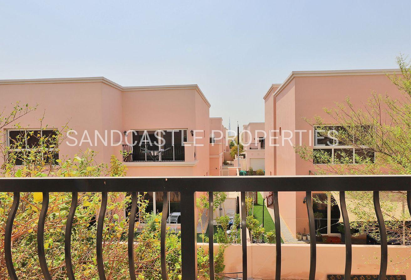 Exclusive | 4 BR | Fully Furnished and Upgraded photo 12