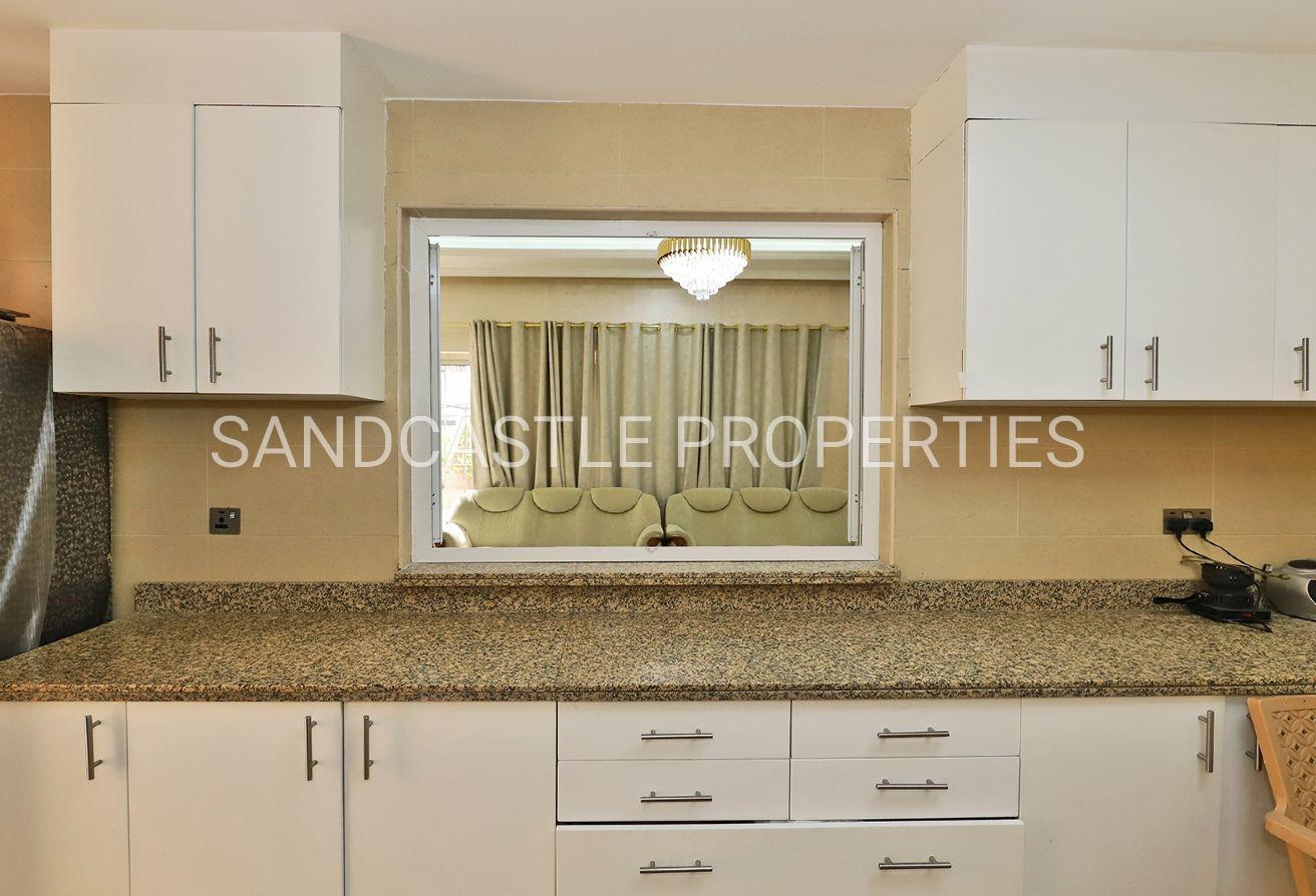 Exclusive | 4 BR | Fully Furnished and Upgraded photo 8