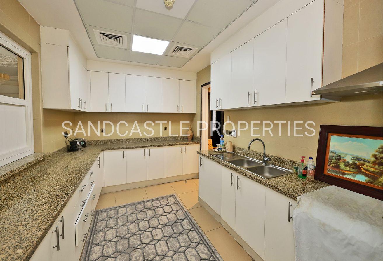 Exclusive | 4 BR | Fully Furnished and Upgraded photo 9