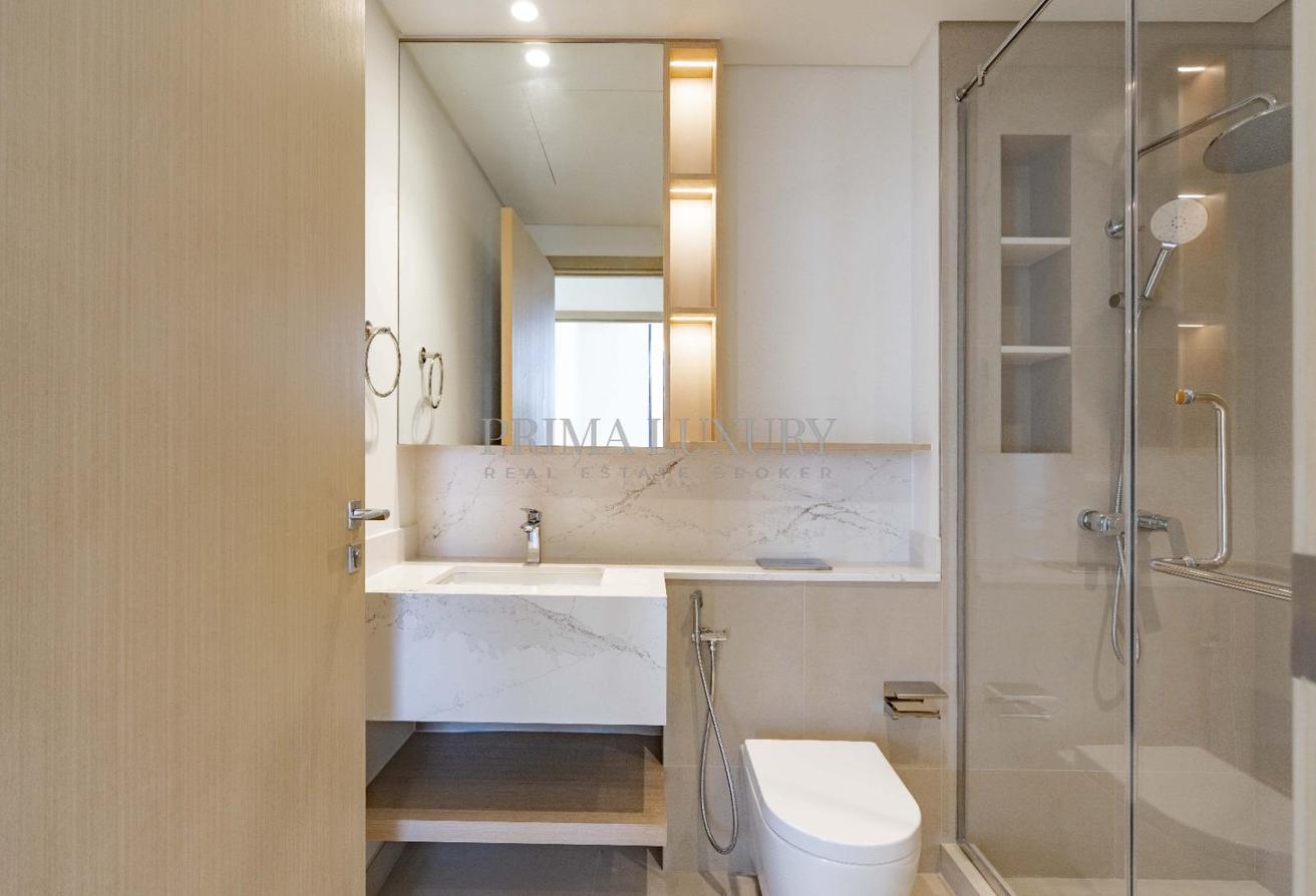 Brand New | Unfurnished | High Floor photo 8