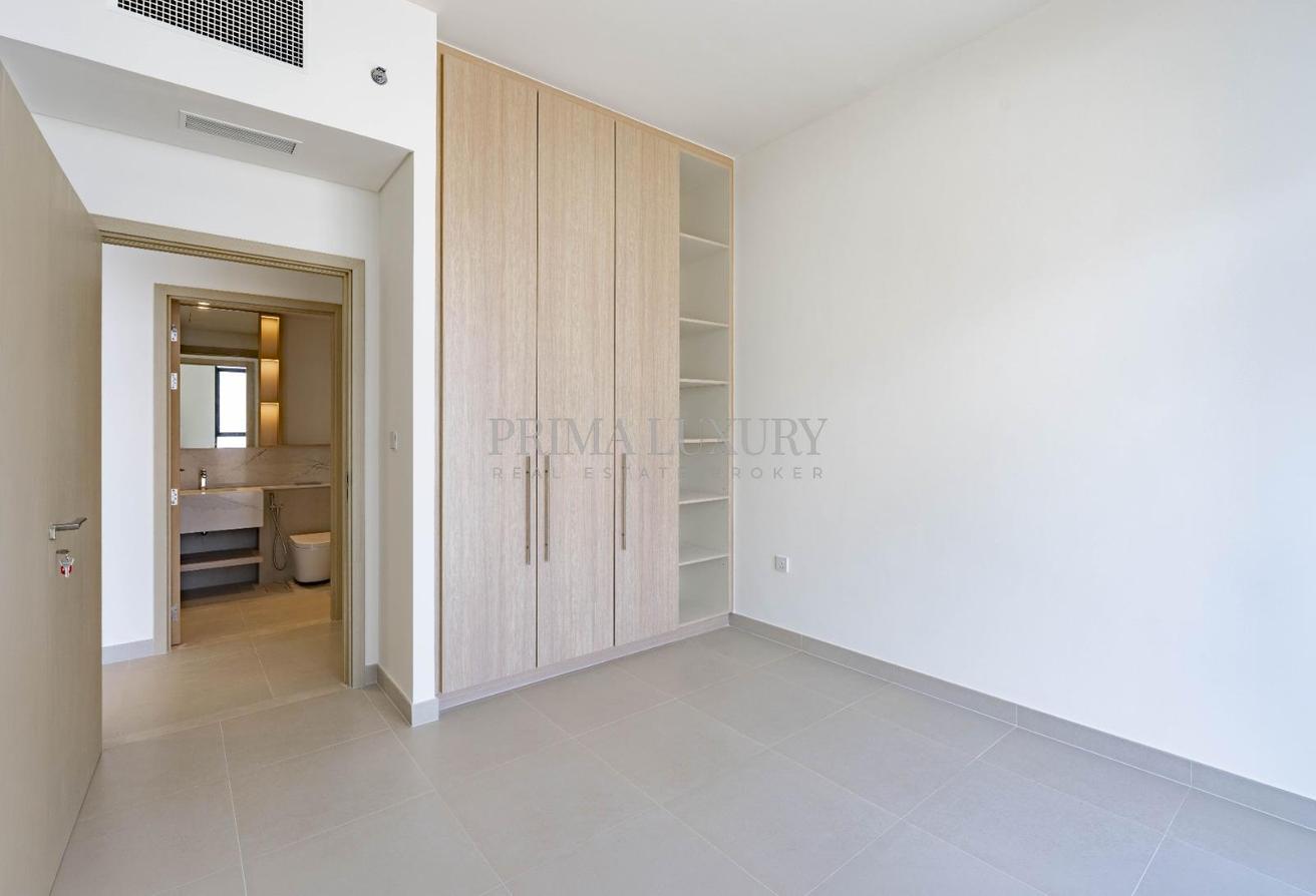 Brand New | Unfurnished | High Floor photo 11