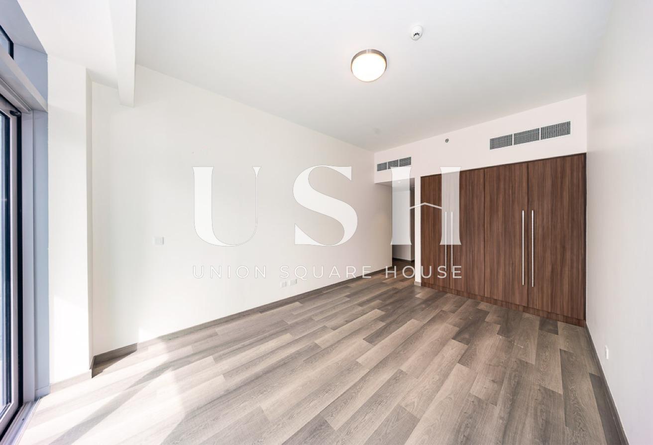 3BR | Luxury Living | Spacious & Bright photo 18