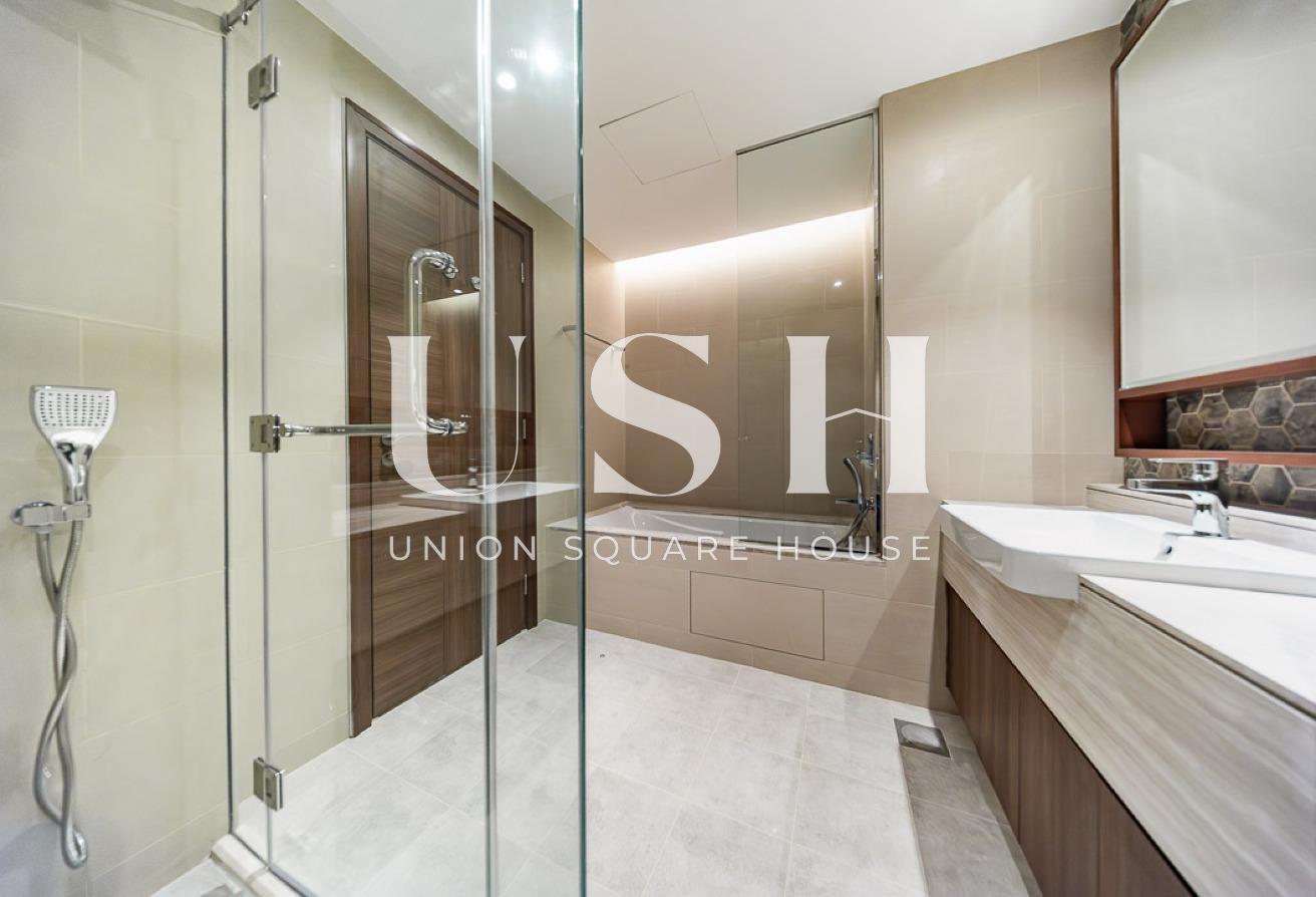 3BR | Luxury Living | Spacious & Bright photo 29