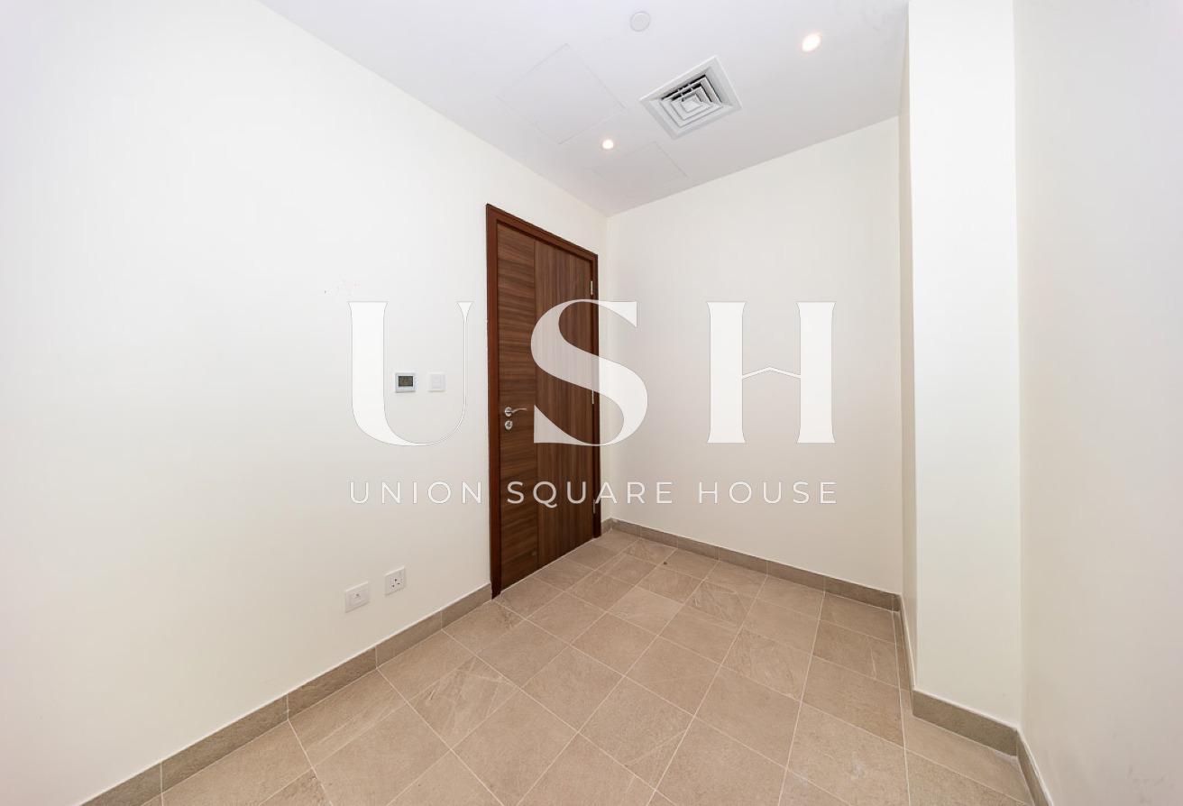 3BR | Luxury Living | Spacious & Bright photo 23