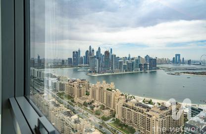 Apartment - 1 Bedroom - 1 Bathroom for rent in The Palm Tower - Palm Jumeirah - Dubai