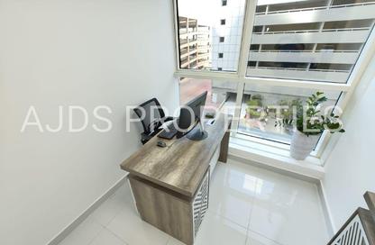 Office Space - Studio - 1 Bathroom for rent in Aspin Tower - Sheikh Zayed Road - Dubai