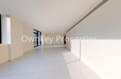 Apartment - 3 Bedrooms - 4 Bathrooms for rent in Golden Sands 7 - Al Mankhool - Bur Dubai - Dubai