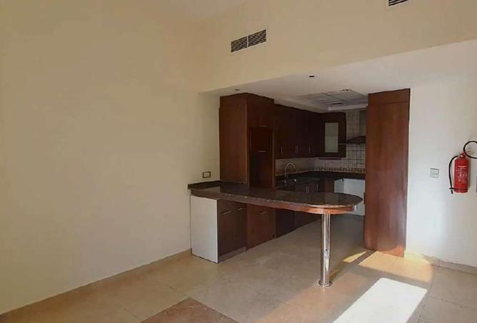 56944303 - Property Main Image