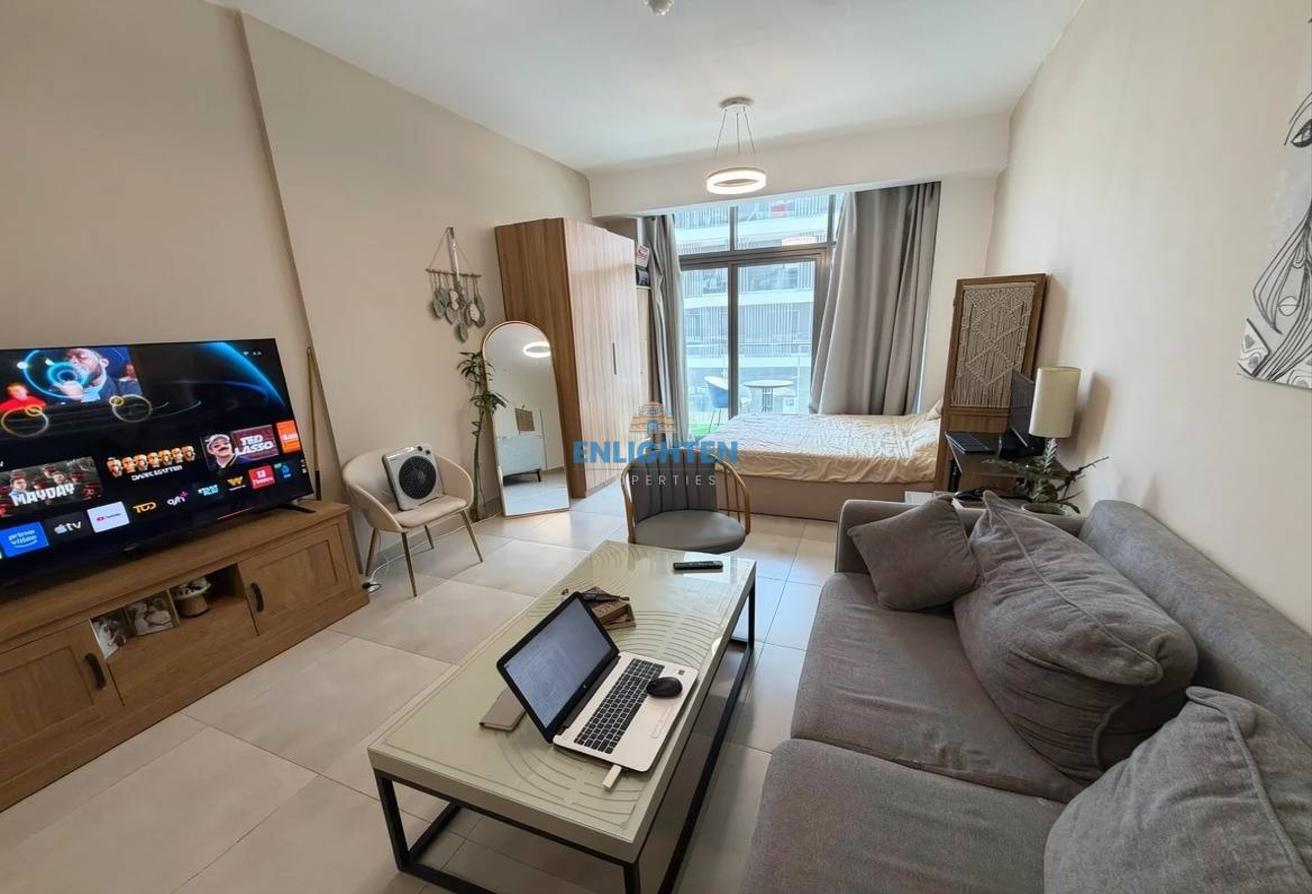 FULLY FURNISHED | MODERN LAYOUT | LUXURY LIVING photo 4