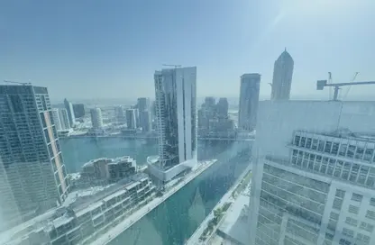 Office Space - Studio - 1 Bathroom for rent in The Burlington - Business Bay - Dubai