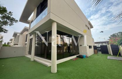Townhouse - 3 - 5 for rent in Rochester - The Park Villas - Damac Hills - Dubai