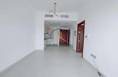 شقة - غرفة نوم - 2 حمامات للايجار في بوابة بن غاطي - منطقة 15 - قرية جميرا الدائرية - دبي