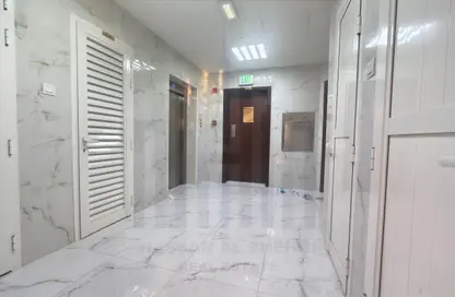 شقة - غرفة نوم - 1 حمام للايجار في بناية مويليح 3 - مويلح - الشارقة