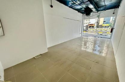 Shop - Studio for rent in Al Mahatta Building - Al Mahatta - Al Qasimia - Sharjah