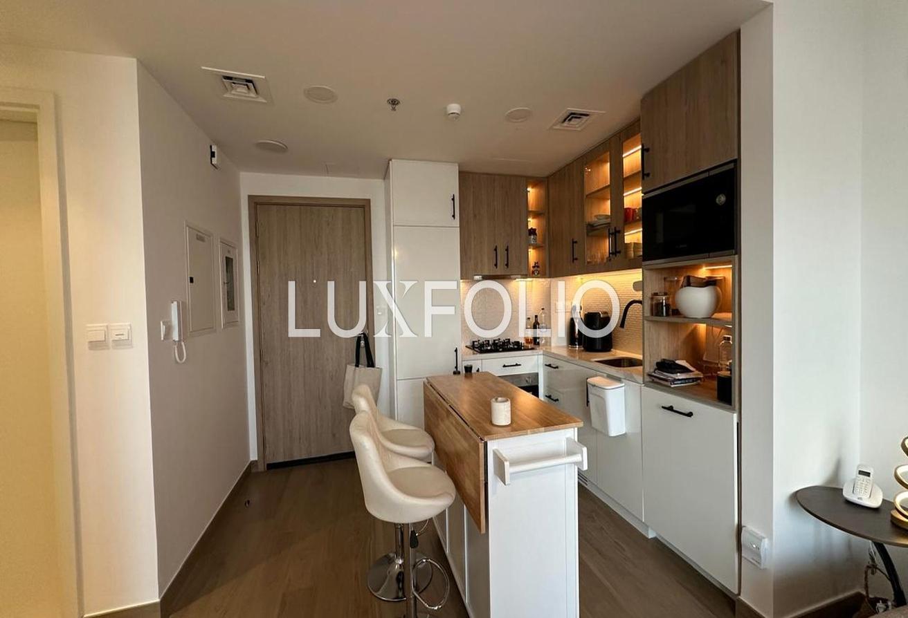 Furnished | High Floor | Sunset View photo 10