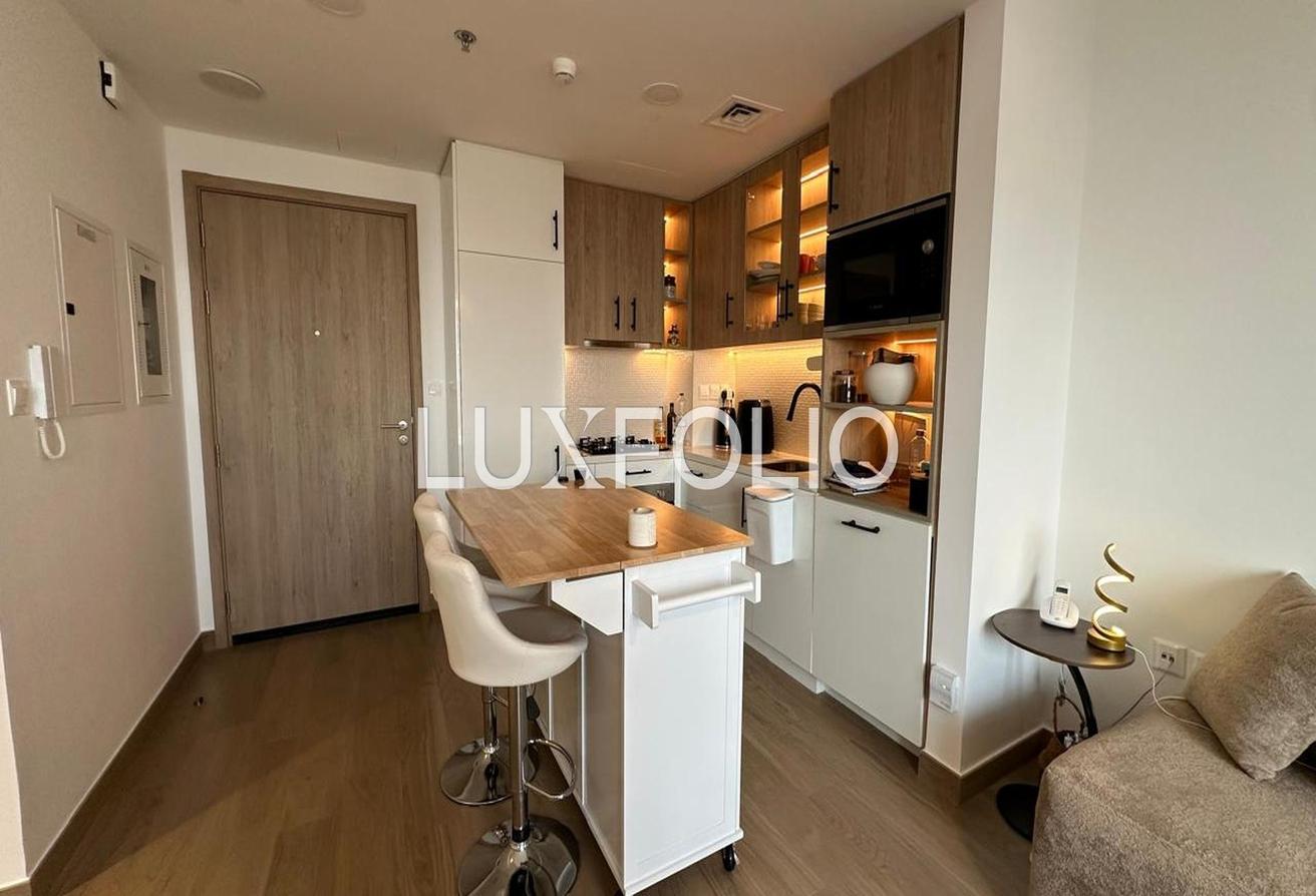 Furnished | High Floor | Sunset View photo 8