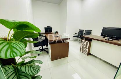 Office Space - Studio - 1 Bathroom for rent in Red Avenue - Al Garhoud - Dubai
