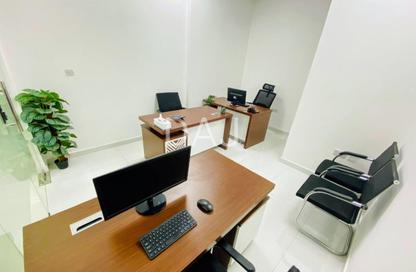 Office Space - Studio - 1 Bathroom for rent in Red Avenue - Al Garhoud - Dubai