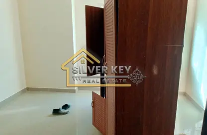 Apartment - 2 Bedrooms - 2 Bathrooms for rent in Bu Tina - Al Sharq - Sharjah