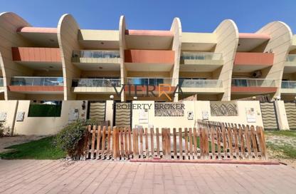 Villa - 4 Bedrooms - 6 Bathrooms for rent in Westar Terrace Garden - District 13 - Jumeirah Village Circle - Dubai