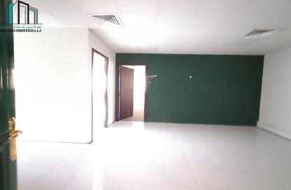 Office Space - Studio - 1 for rent in Obaid Bin Khalifa Humaidan - Al Khabaisi - Deira - Dubai