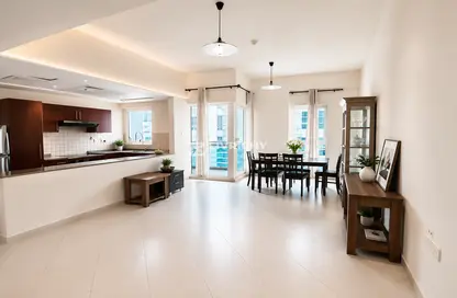 Apartment - 2 Bedrooms - 2 Bathrooms for rent in Cascades Tower - Dubai Marina - Dubai