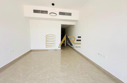 Apartment - 1 Bedroom - 2 Bathrooms for rent in Hoshi 1 - Hoshi - Al Badie - Sharjah