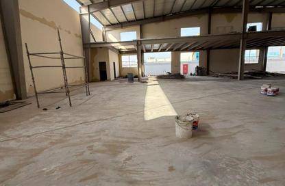 Warehouse - Studio - 1 Bathroom for rent in Umm Al Thuoob - Umm Al Quwain