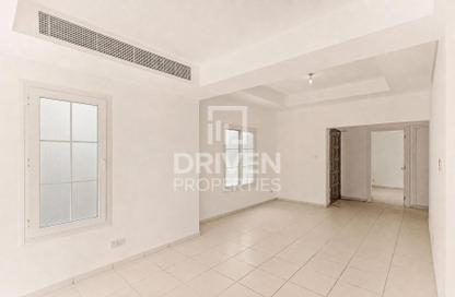 Villa - 3 Bedrooms - 3 Bathrooms for rent in Springs 4 - The Springs - Dubai Villa - 3 Bedrooms - 3 Bathrooms for rent in Springs 4 - The Springs - Dubai